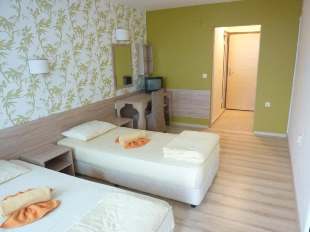 Hotel Zarya غولدن ساندز الغرفة الصورة