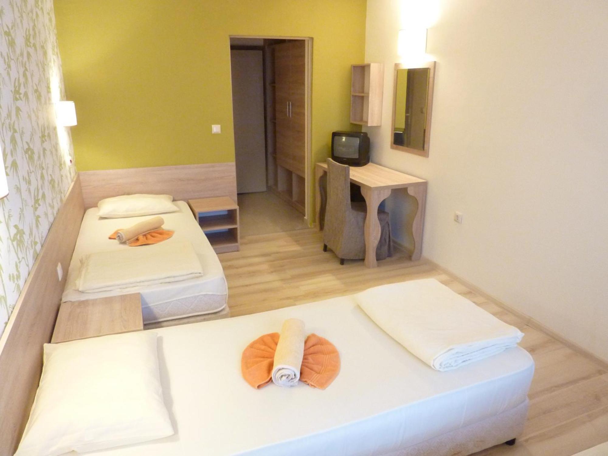 Hotel Zarya غولدن ساندز المظهر الخارجي الصورة